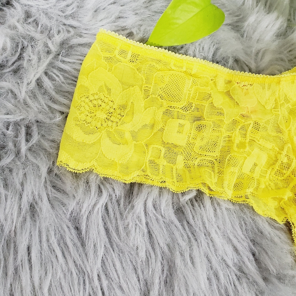 La Senza Candy -Yellow Lace Scalloped Cheeky Panty - Picture 8 of 8